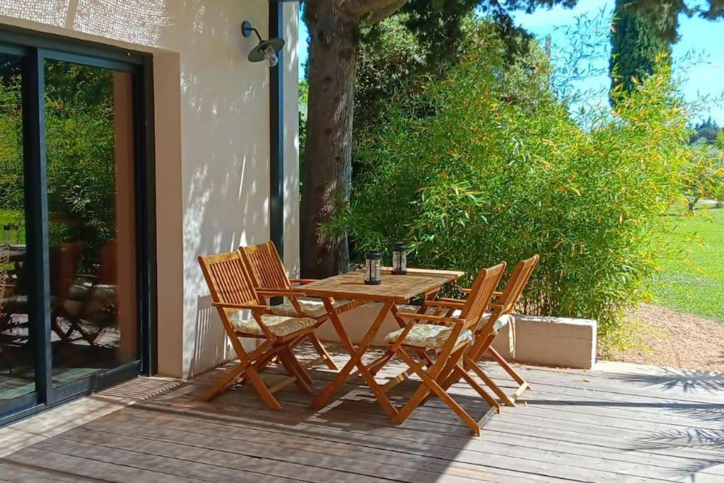 Gite Cosy Au Coeur Du Luberon Lagnes Екстер'єр фото