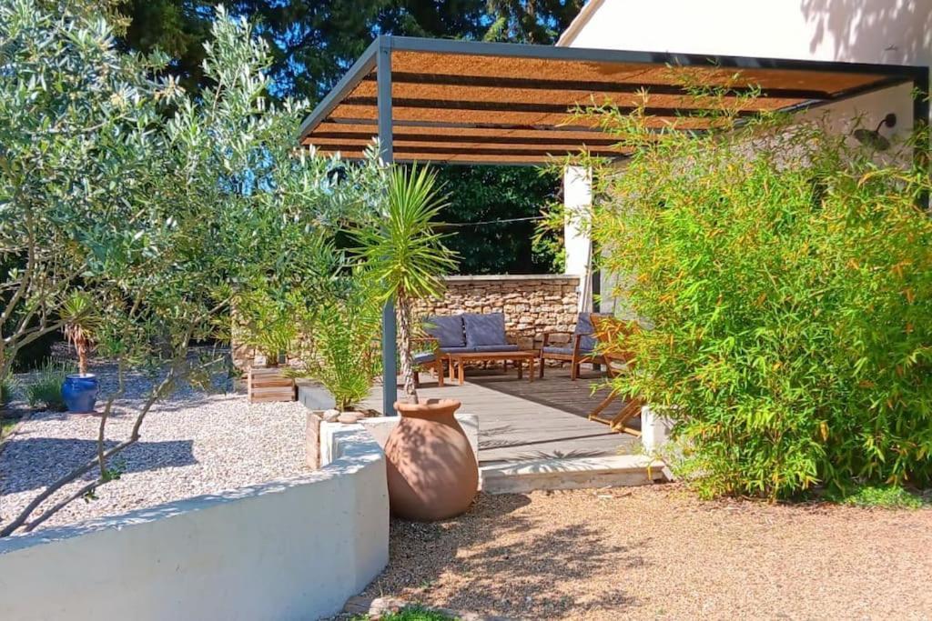 Gite Cosy Au Coeur Du Luberon Lagnes Екстер'єр фото