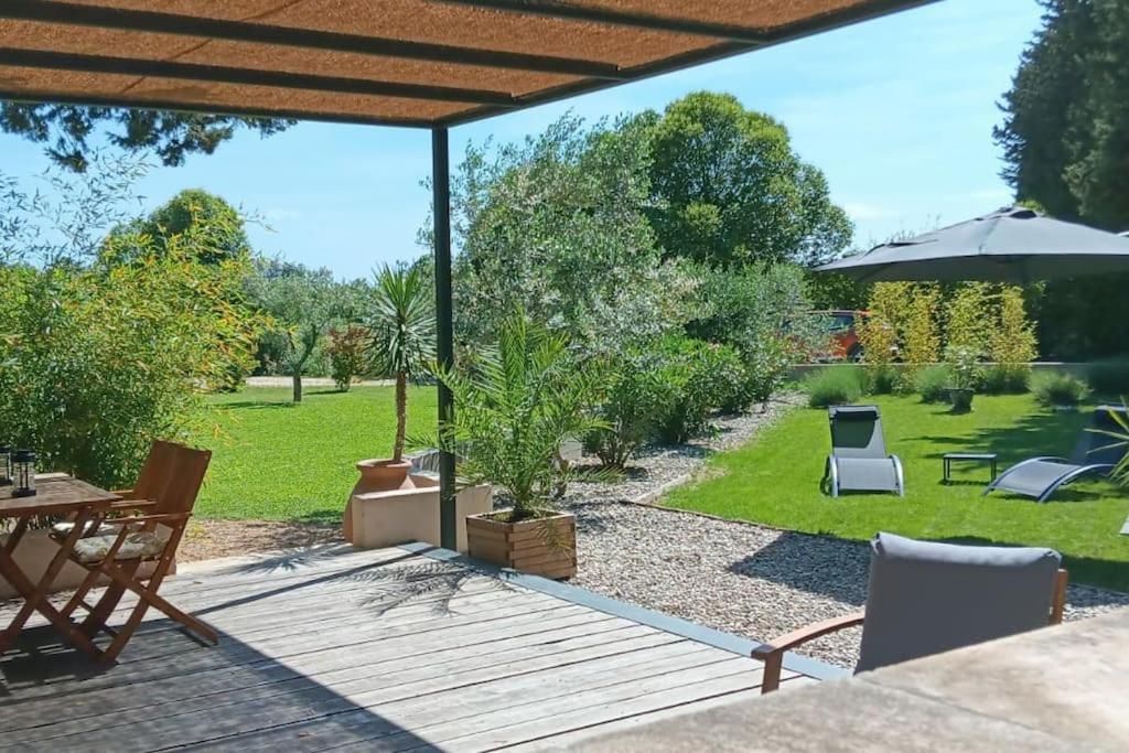 Gite Cosy Au Coeur Du Luberon Lagnes Екстер'єр фото
